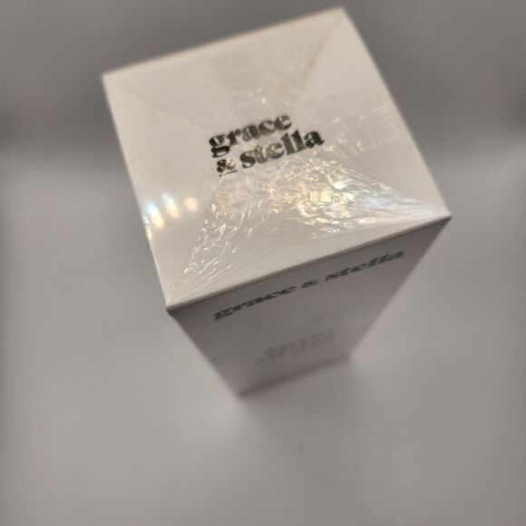 Grace & Stella Rose Spray Hydrating Rose Facial Spray 8.11 fl.oz - Picture 3 of 5